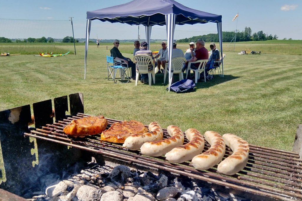 hiergehtsumdiewurst.jpg