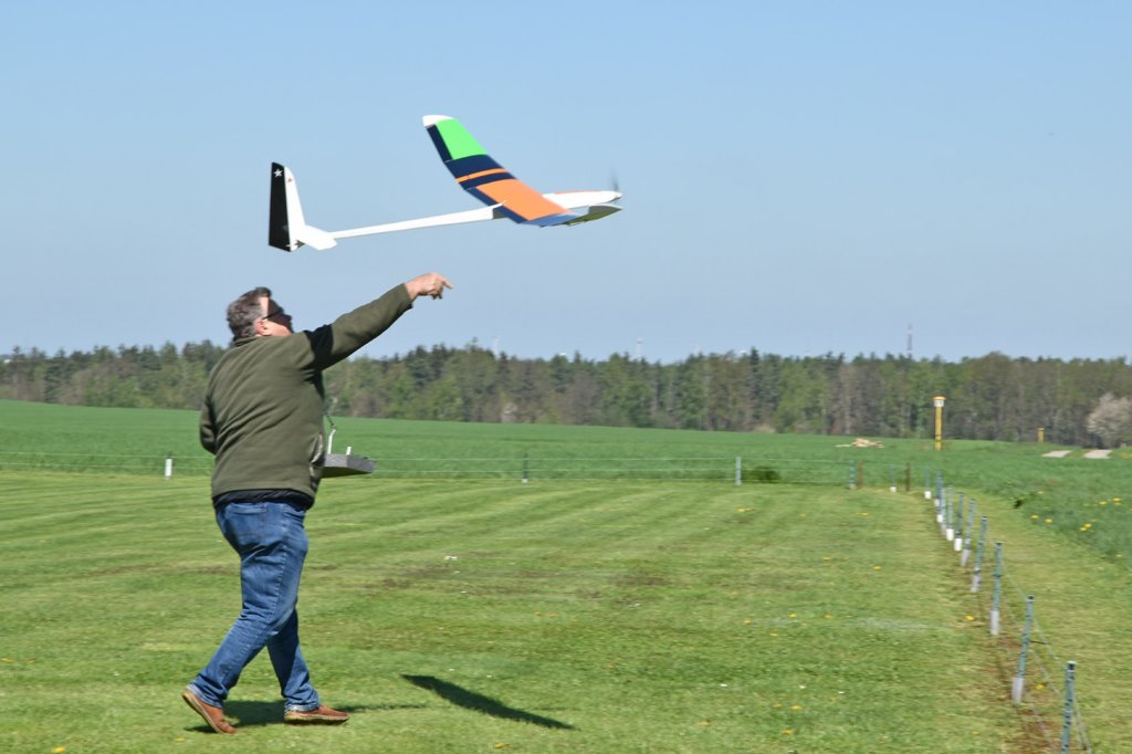 n250426_103516web.jpg