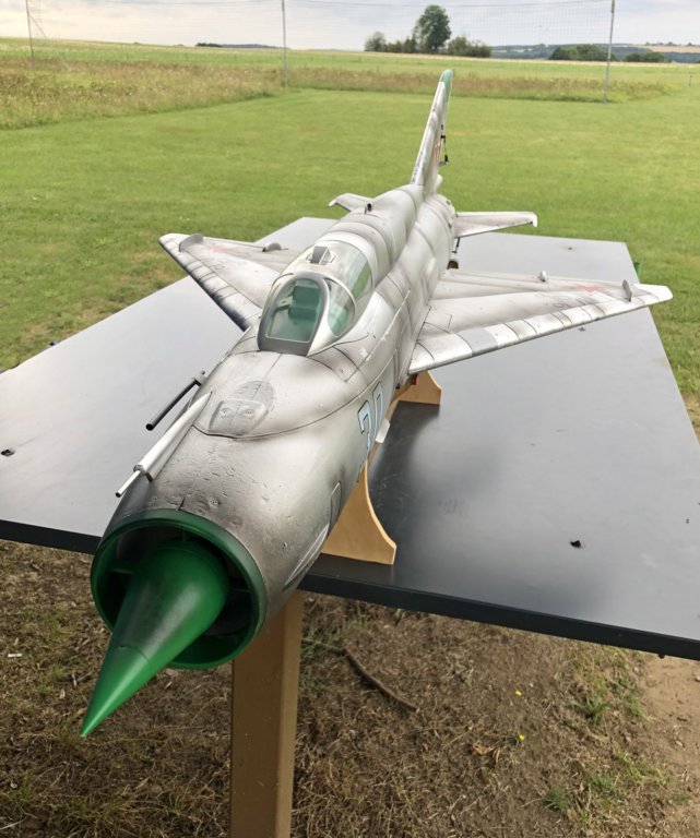 img_5043mig21web.jpg